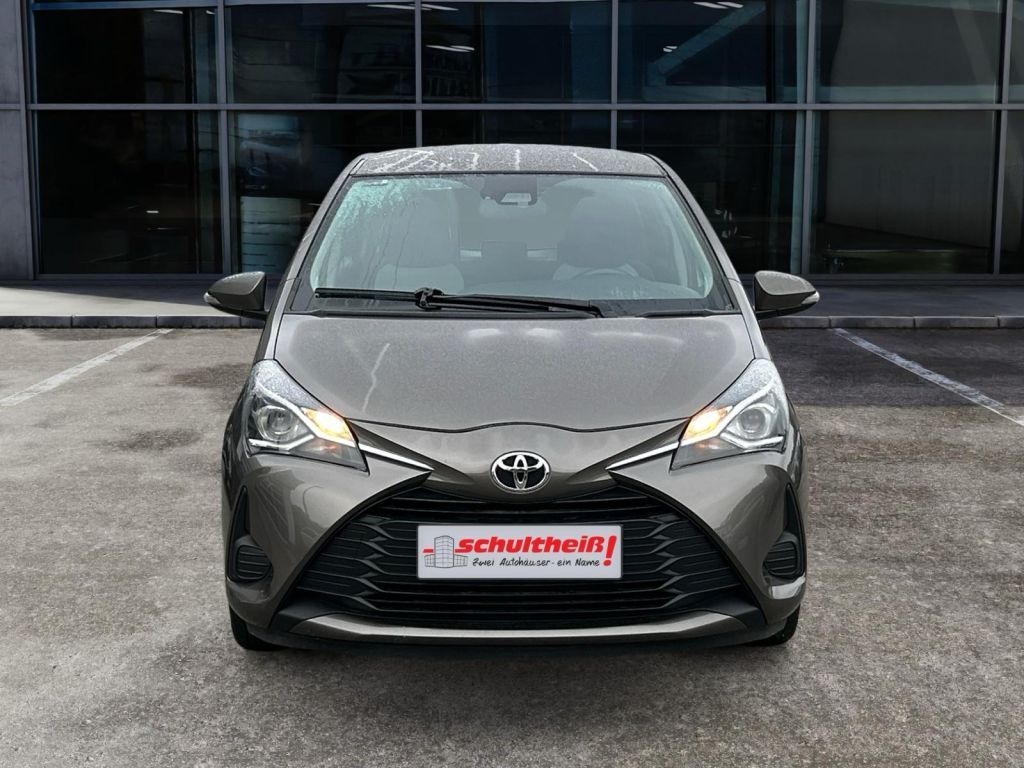 Fahrzeugabbildung Toyota Yaris 1.0 VVT-i Comfort