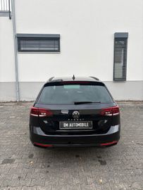 Volkswagen Passat Variant - 5