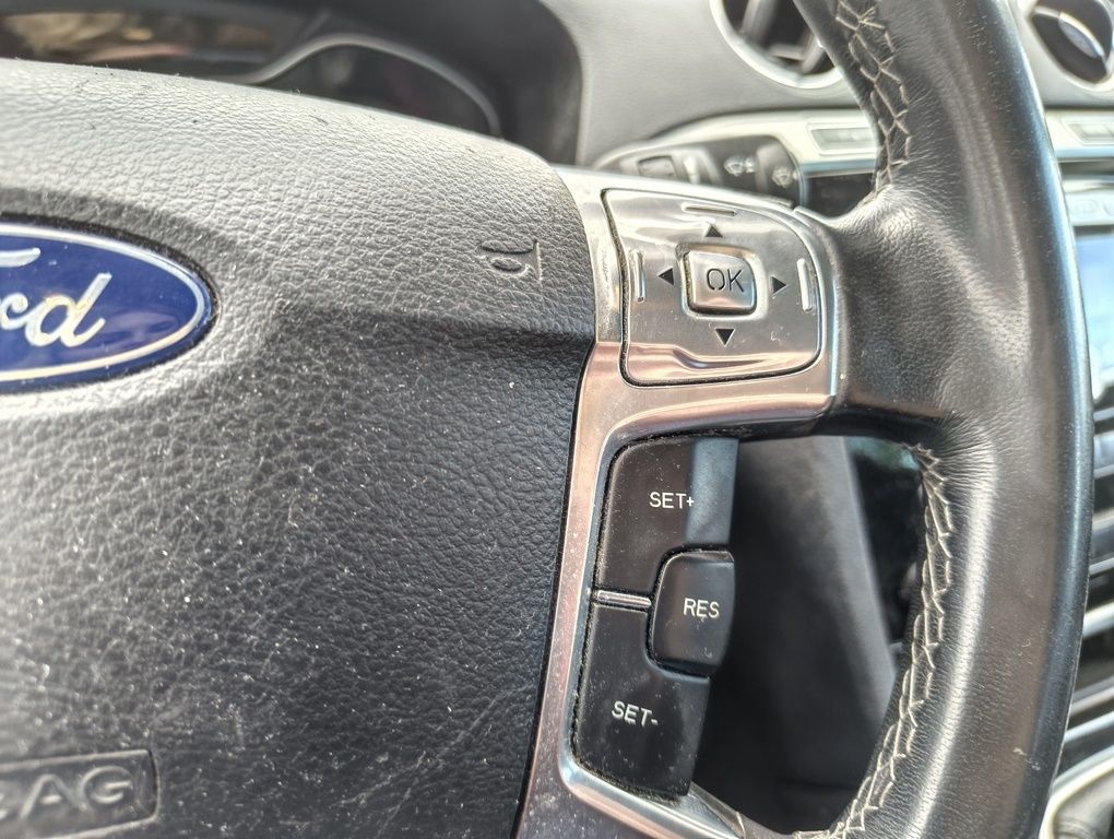 Fahrzeugabbildung Ford S-Max 2.0 TDCi DPF Titanium