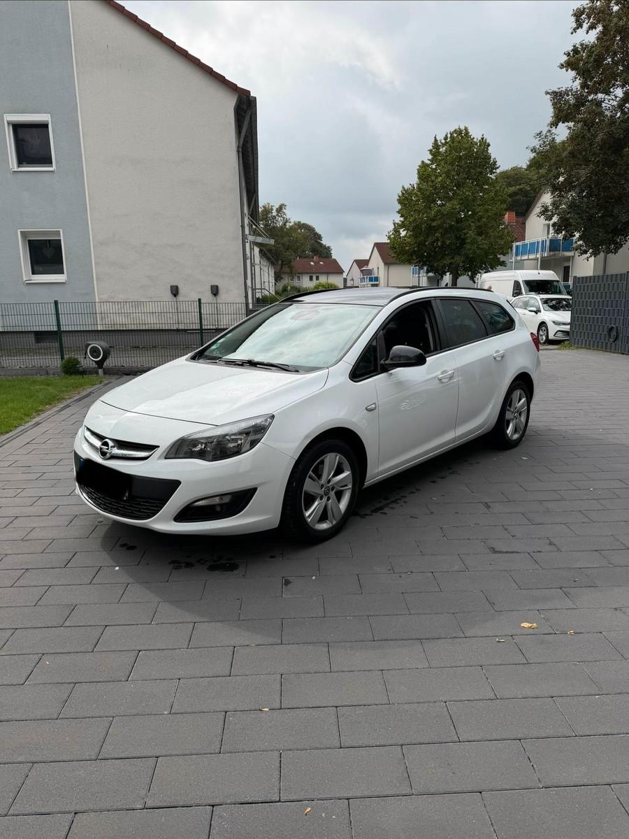 Opel Astra, 2015
