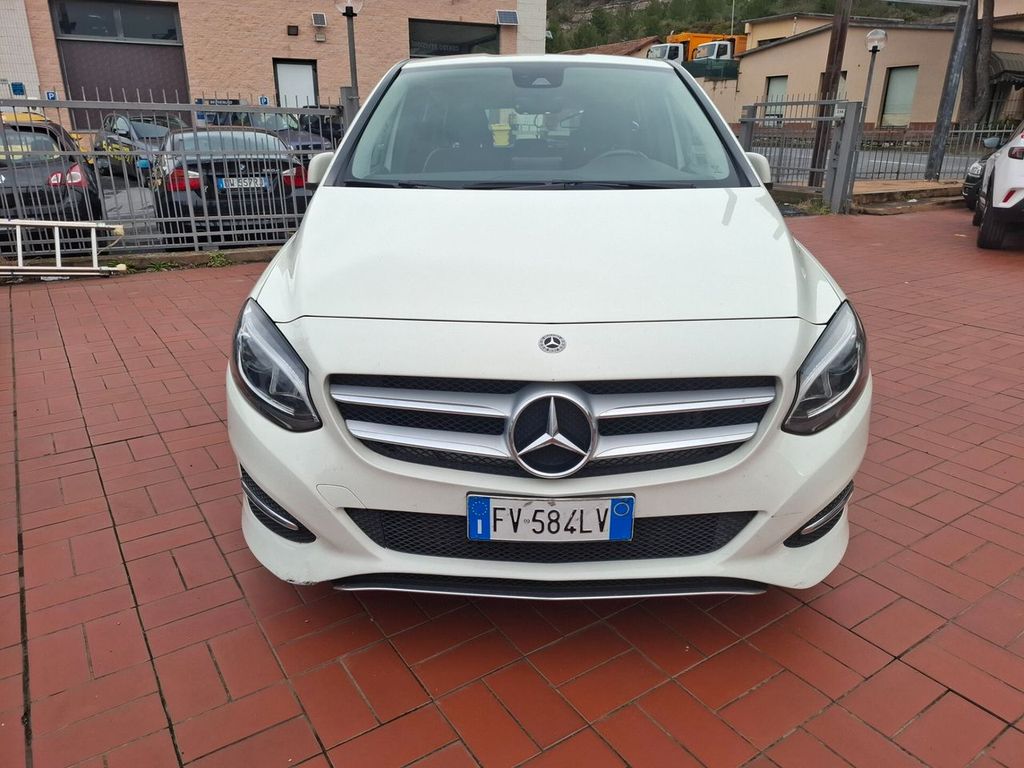 Image of Mercedes-Benz B 200
