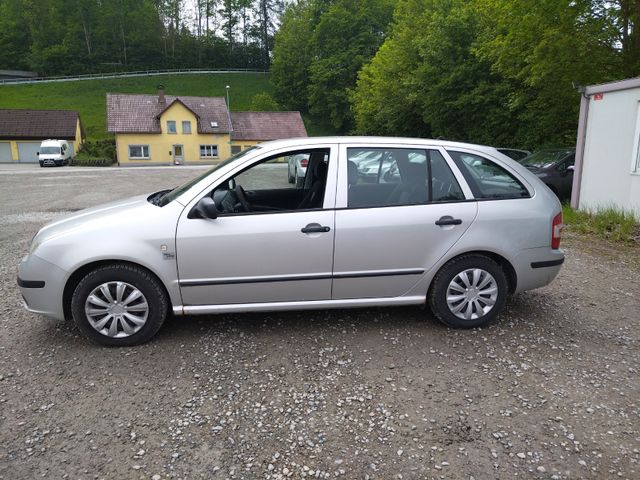 Skoda Fabia Combi 1.2 Classic+KLIMA+EURO 4+AHK