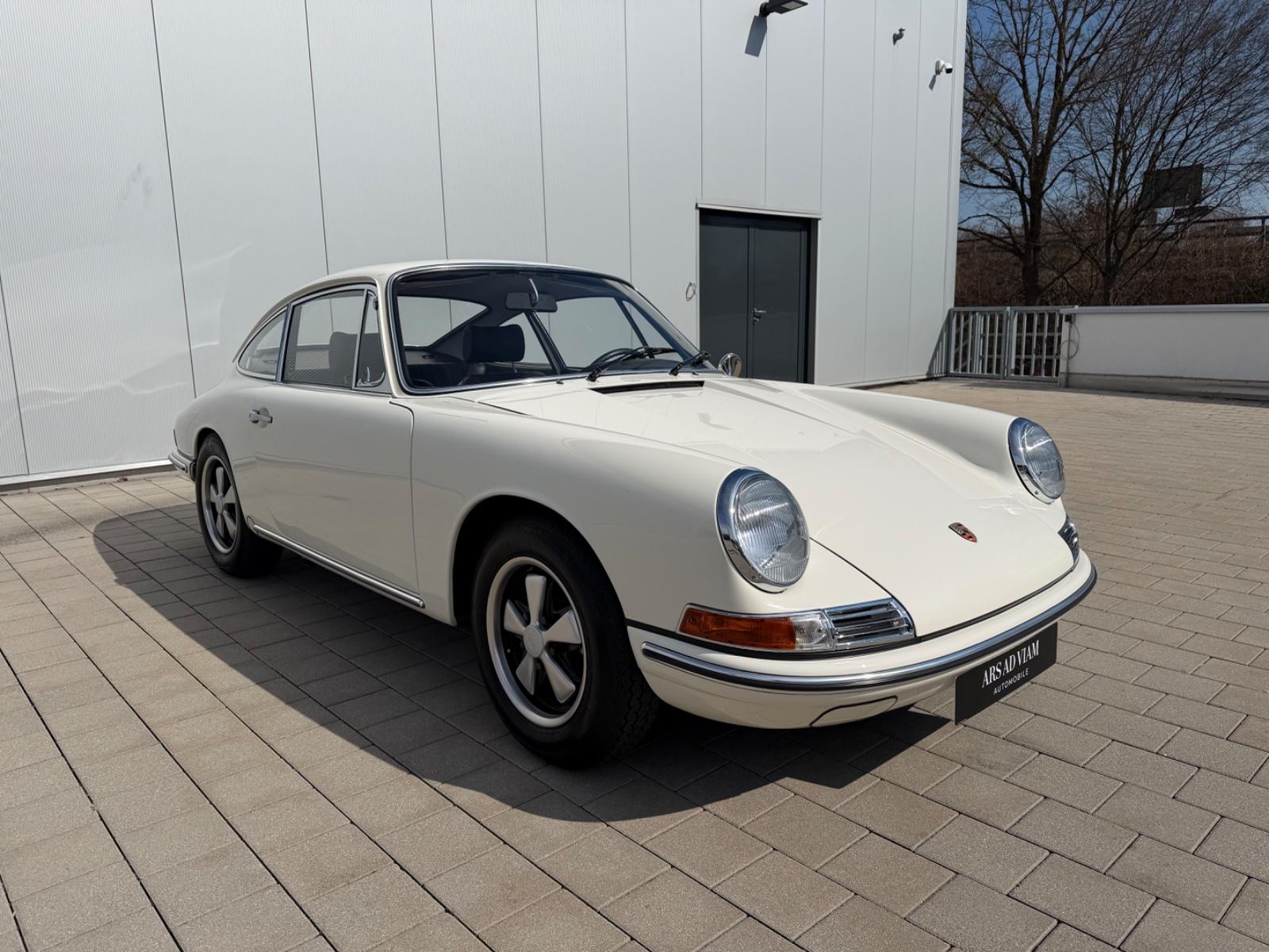Porsche 911 2.0 T Karmann, 100% original restauriert!