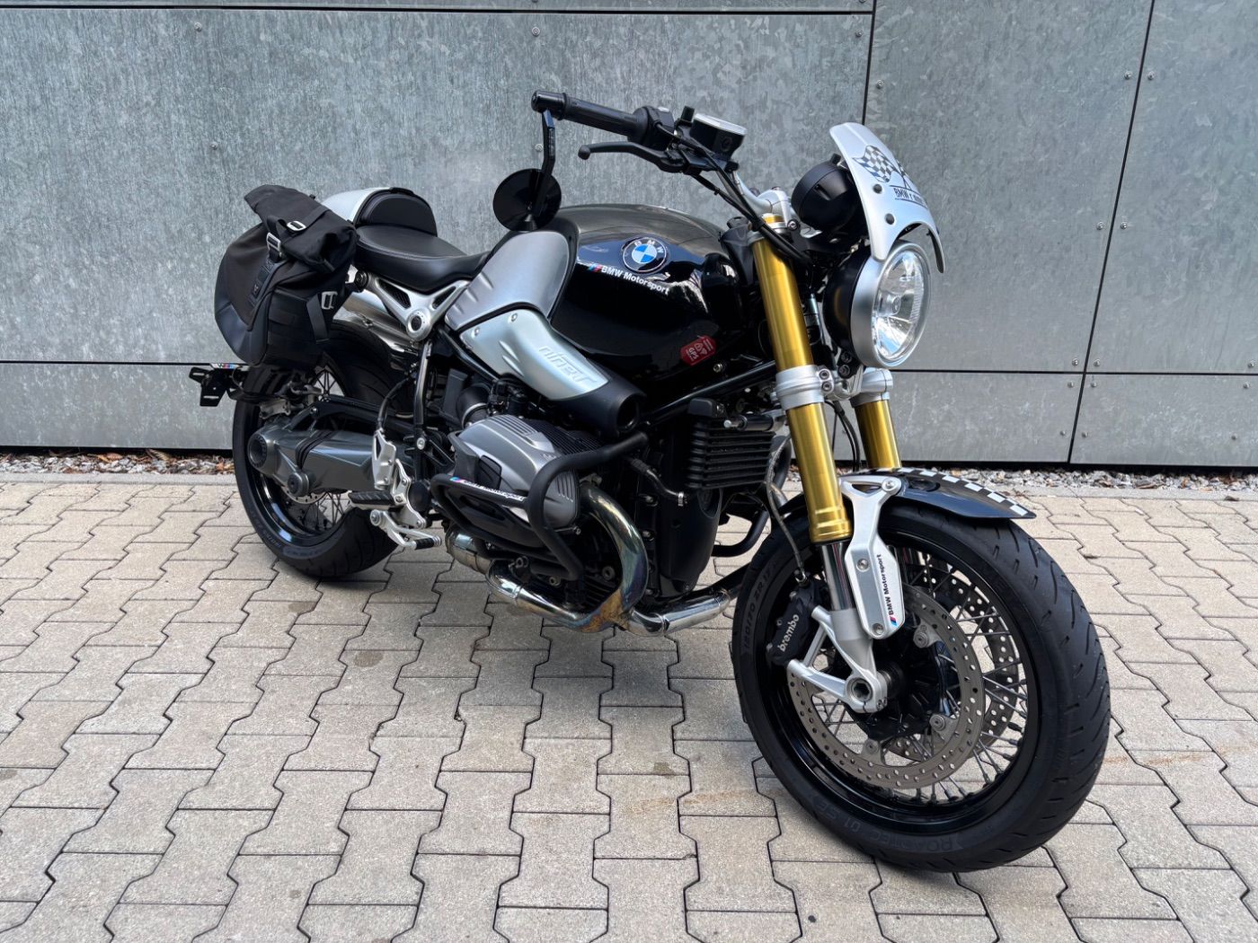 Fahrzeugabbildung BMW R nine T viel Zubehör