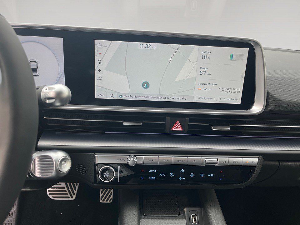 Fahrzeugabbildung Hyundai IONIQ 6 77,4 kWh UNIQ digitale Außenspiegel GSD