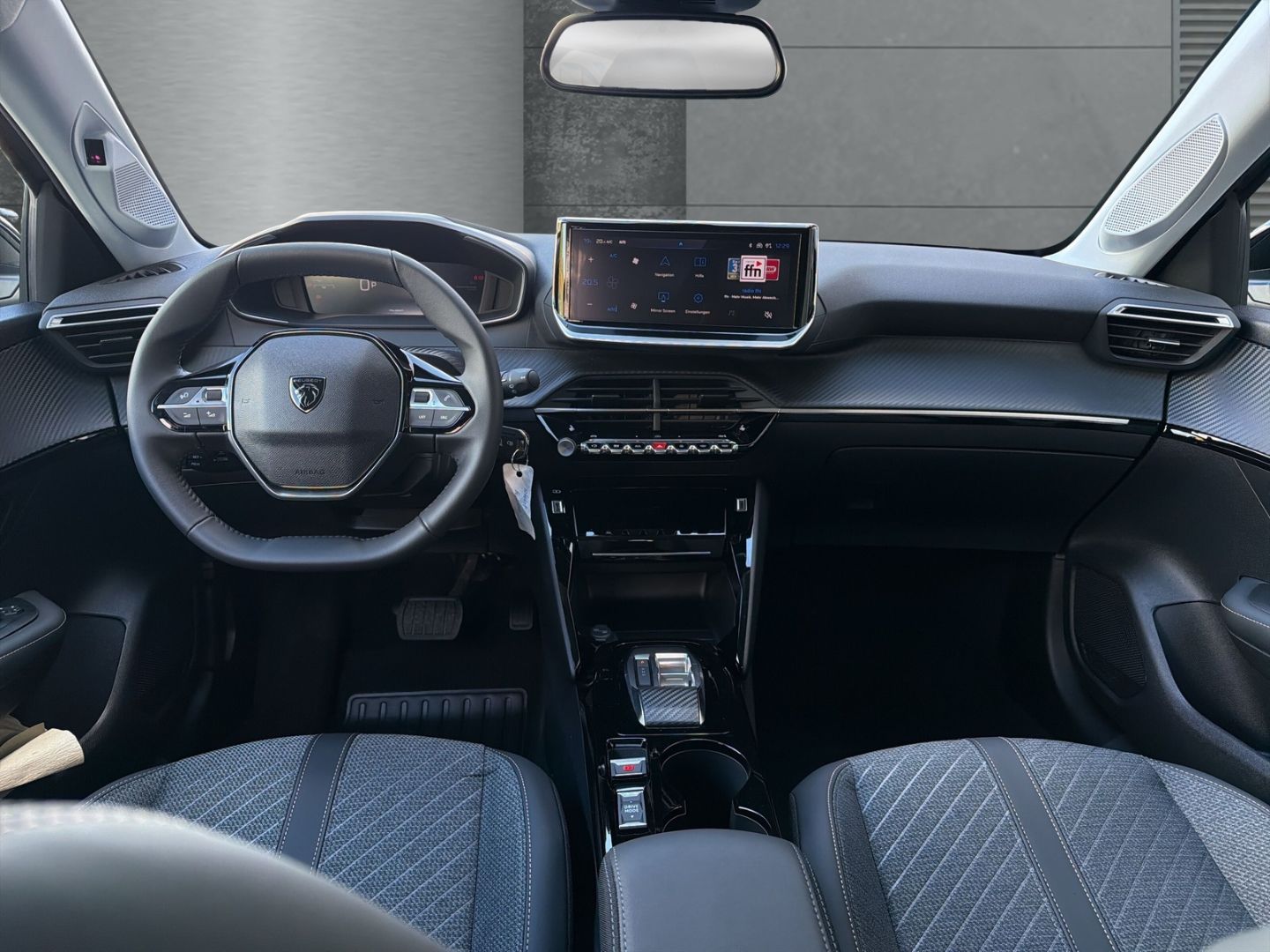 Peugeot 208 - Bild 10