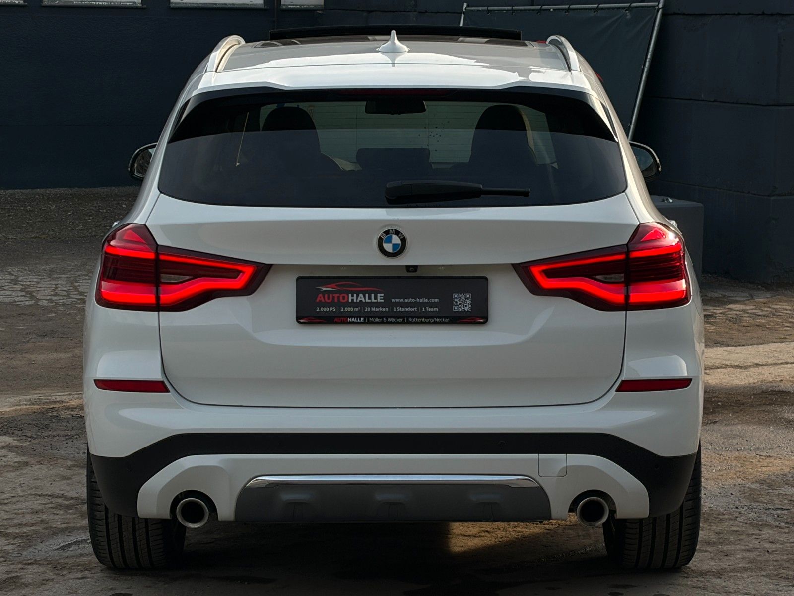 Fahrzeugabbildung BMW X3 xDrive 30i Luxury Line Pano Akustik Komf. HuD