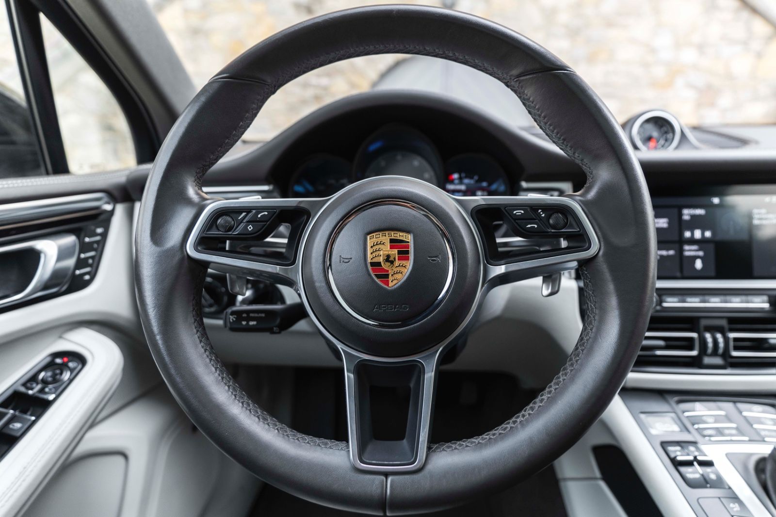 Fahrzeugabbildung Porsche Macan S BOSE LED KAM CHRONO PANO CARPLAY
