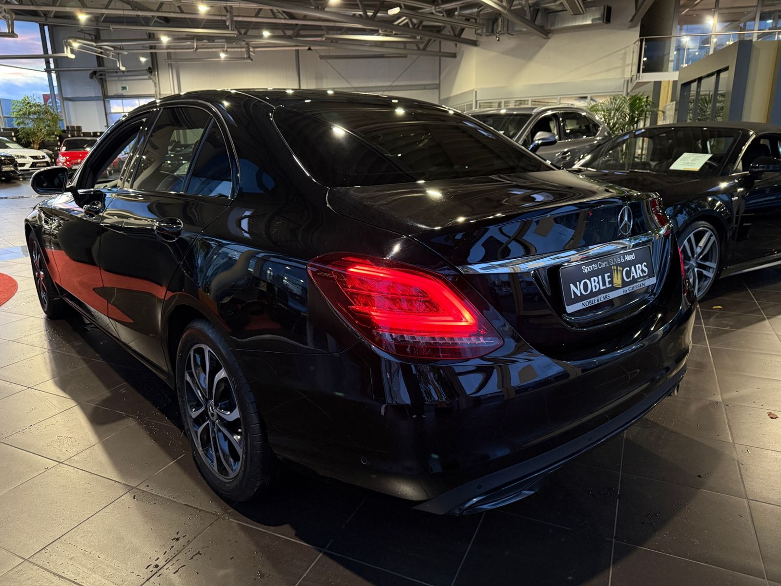 Fahrzeugabbildung Mercedes-Benz C 220d Avantgarde LED NAVI ALU