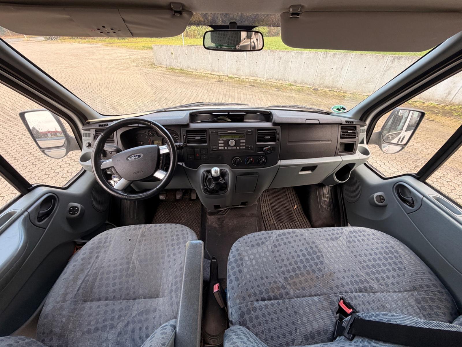 Ford Transit 2010 — photo 6
