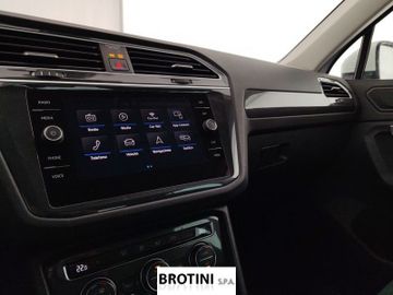Volkswagen Tiguan - 12