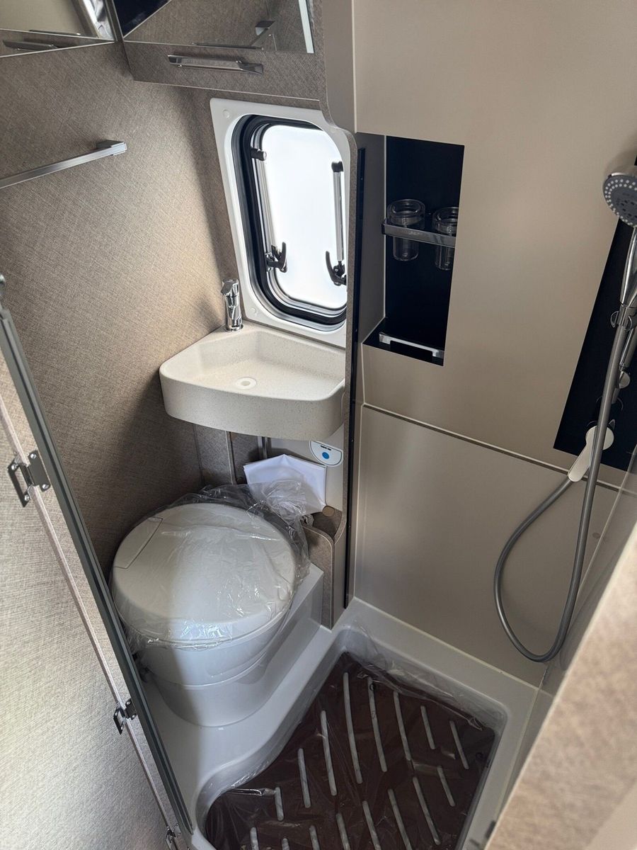 Fahrzeugabbildung Karmann Davis Lifestyle DA 590 LS Panorama Dachfenster