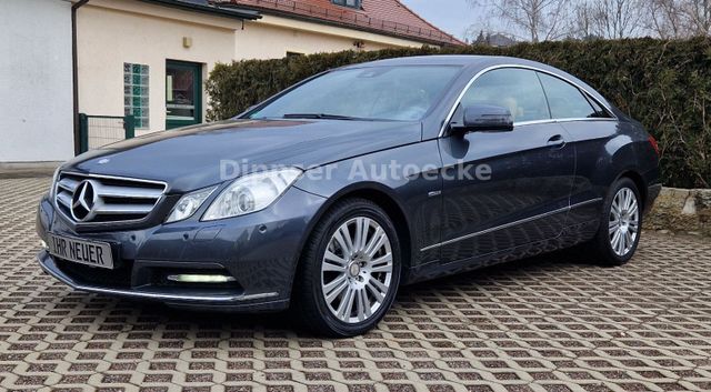 Mercedes-Benz E 250 CGI E -Klasse Coupe_8 fach Alu_top Zustand