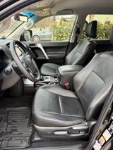Toyota Land Cruiser 2.8 D-4D Automatik - - schwarze Toyota Land Cruiser