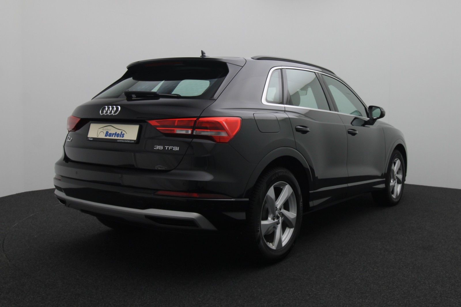 Fahrzeugabbildung Audi Q3 35 TFSI advanced