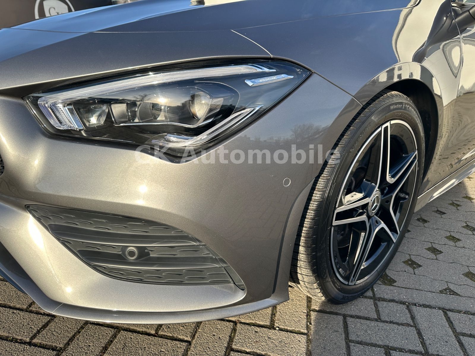Fahrzeugabbildung Mercedes-Benz CLA 200 AMG-Line/Night-Paket/Navi/LED/AHK