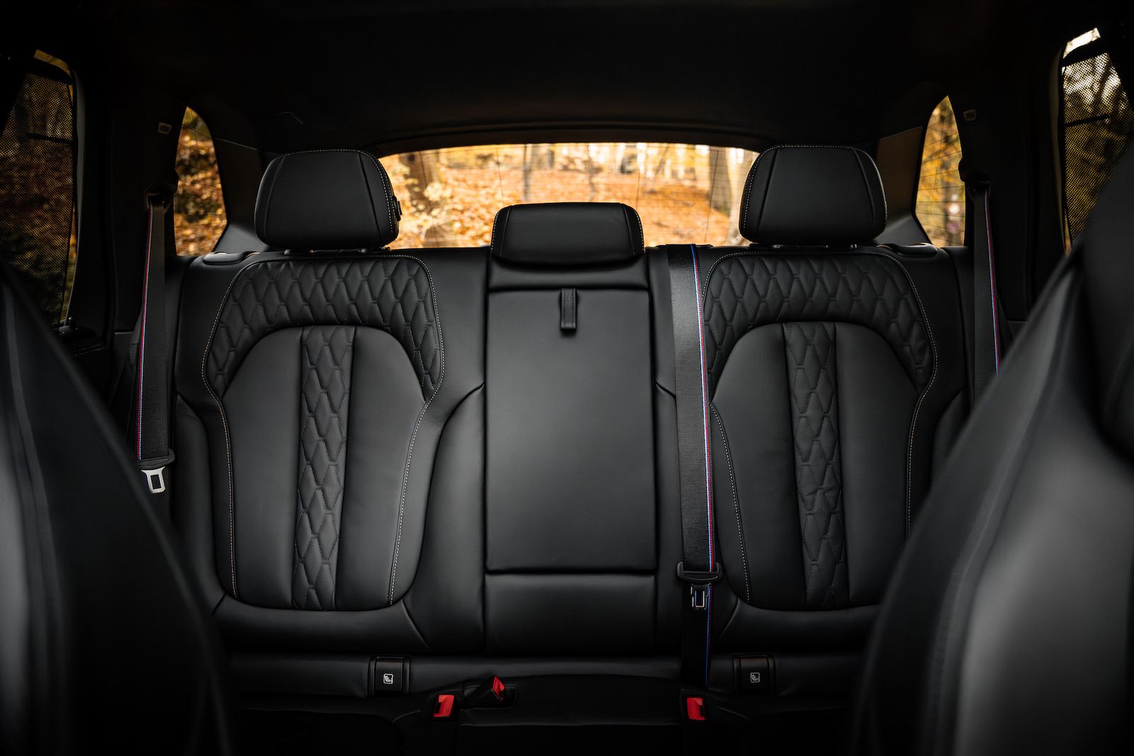 Fahrzeugabbildung BMW X5 40d xDrive M-SPORT PRO|AHK|CARBON|LUFT|ICONIC