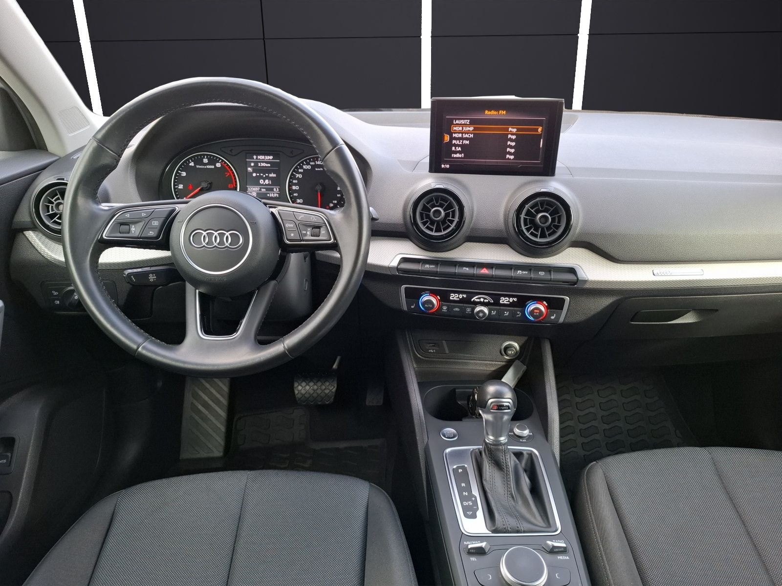 Fahrzeugabbildung Audi Q2 TSI ultra S-tronic LED Navi GRA SH LM