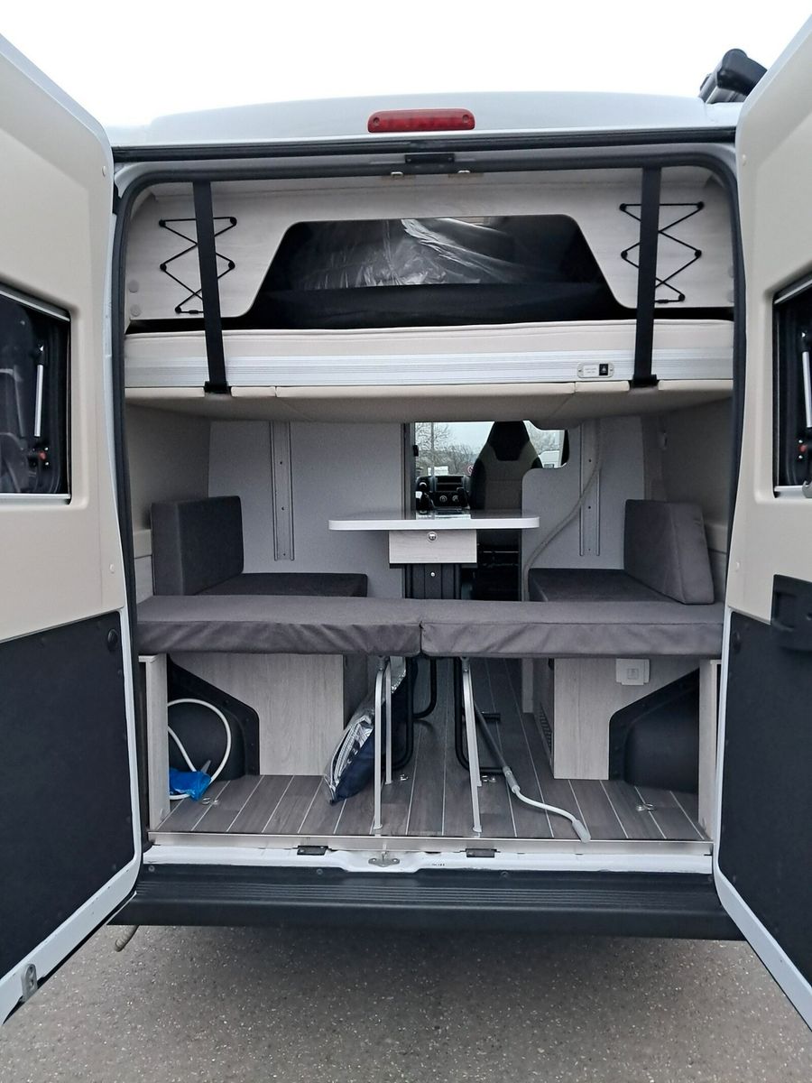 Fahrzeugabbildung Roller Team Livingstone K2 Hubbett,Markise,Tempomat