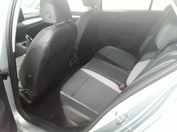 Volkswagen Golf - Bild 7
