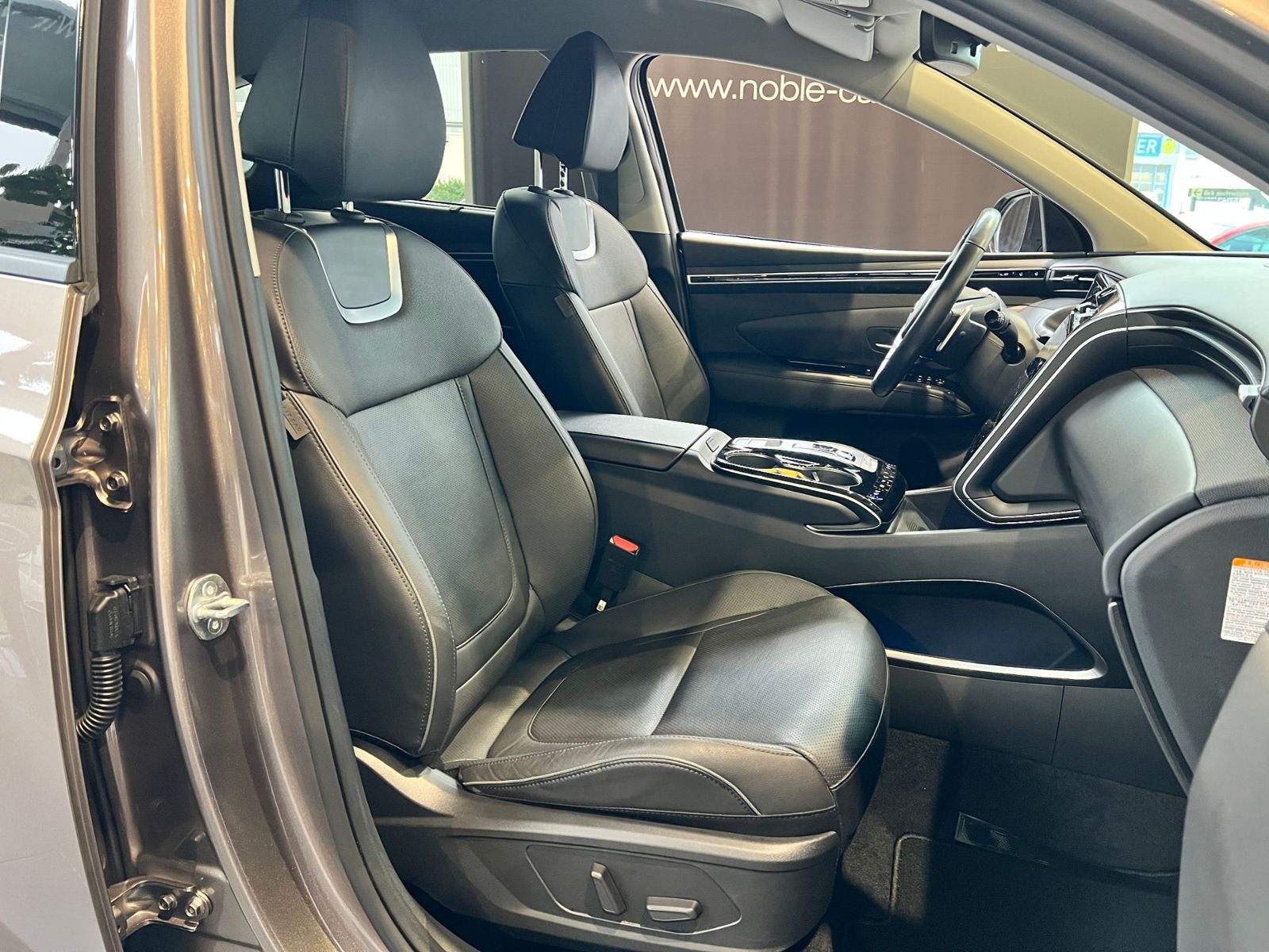 Fahrzeugabbildung Hyundai TUCSON Prime Hybrid 2WD KRELL 360° NAVI LEDER