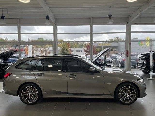 BMW 330e Touring Aut. AHK ParkingAssistant SHZ