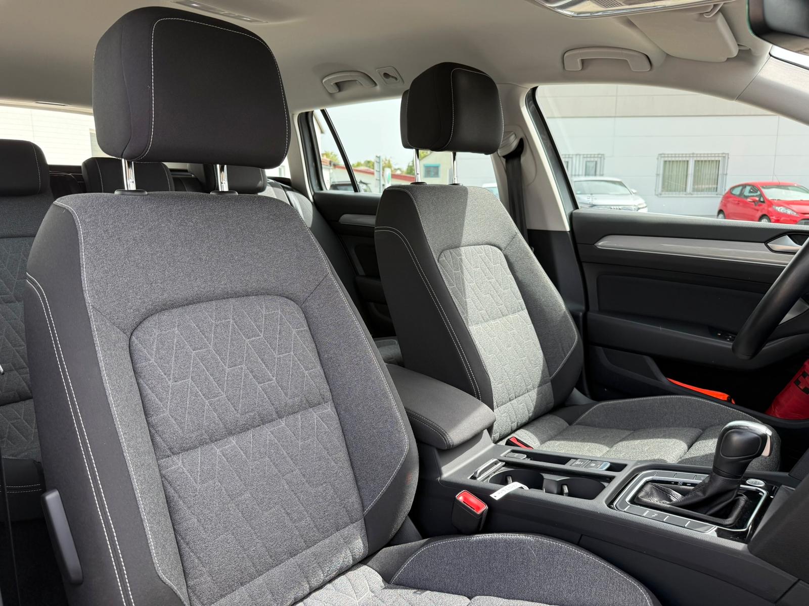 Volkswagen Passat Var. Business 2.0 TSI DSG AHK ACC APP NAV, миниатюра 17