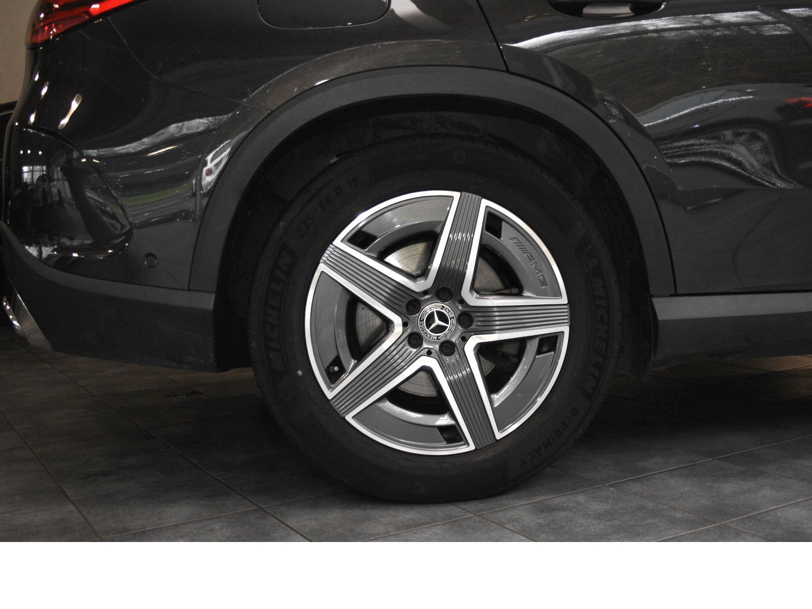 Fahrzeugabbildung Mercedes-Benz GLC 200 4M AMG Line Plus *AHK*Memory*Distronic*