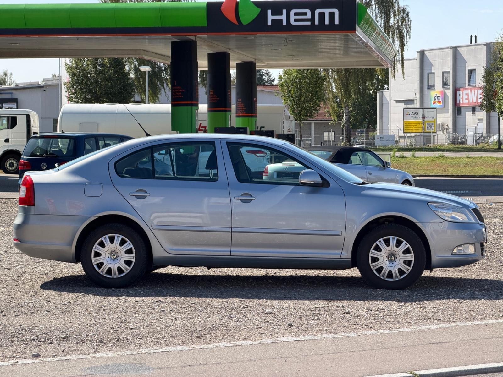 Skoda Octavia 1.8 TSI Lim. Ambiente Klima Sitzheizung
