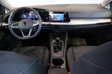 Volkswagen Golf VIII 2.0 TDI Life AID+LED+CARPLAY+AMBIENT