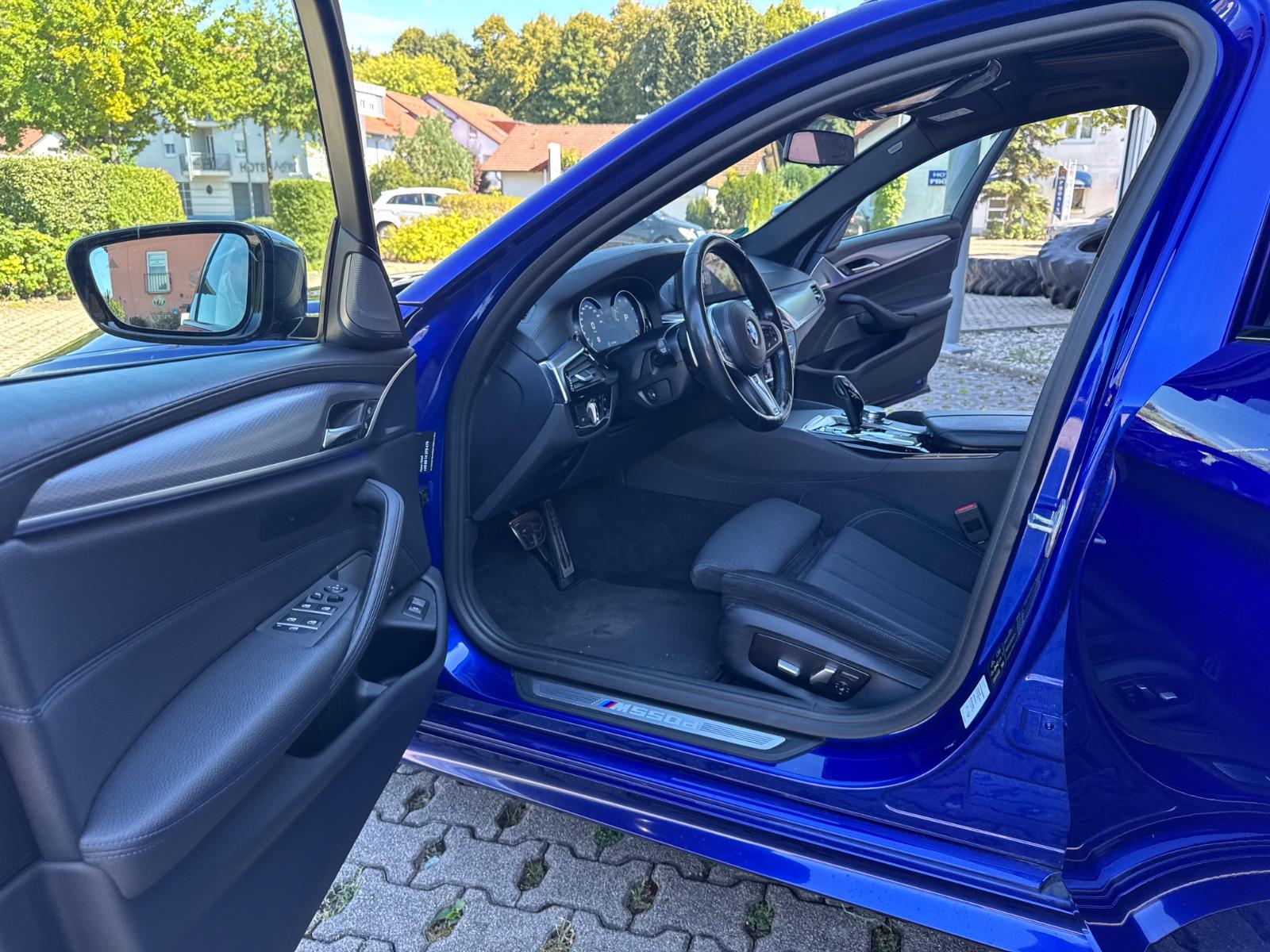 BMW M550D TOURING M550 D XDRIVE PANORAMA 400 ch 4X4 BVA - HAYON ÉLECTRIQUE - PACK SPORT - TOIT OUVRANT