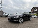 Volkswagen Passat Variant Comfortline BlueMotion 1.Hand Sc. - Volkswagen Passat aus 2013