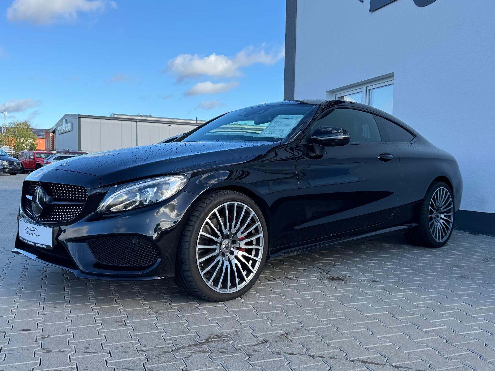 Mercedes-Benz C -Klasse 250D Coupe 4Matic AMG Paket