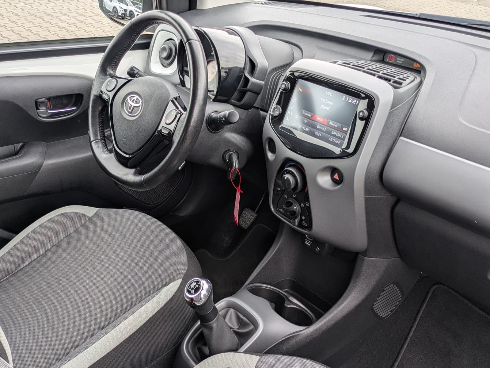 Fahrzeugabbildung Toyota AYGO 1.0 x-Play APP-CONNECT*KLIMA*KAMERA