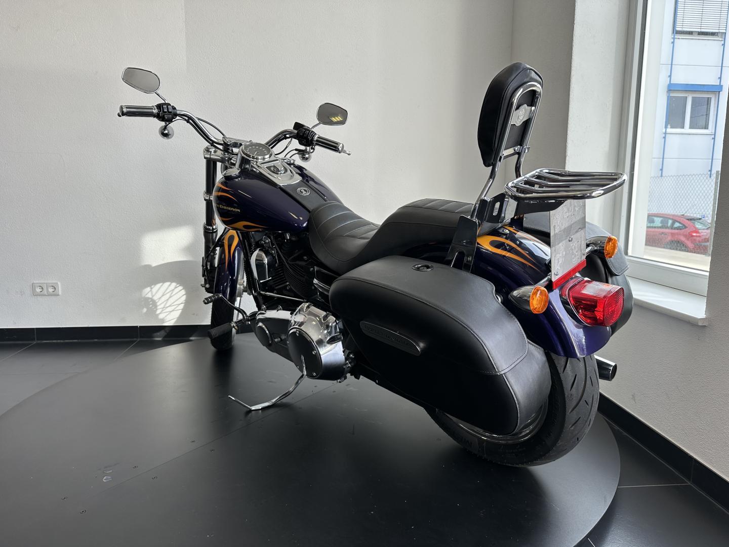 Harley-Davidson Dyna Super Glide Custom ABS FXDC*wenig Km*Top Zu