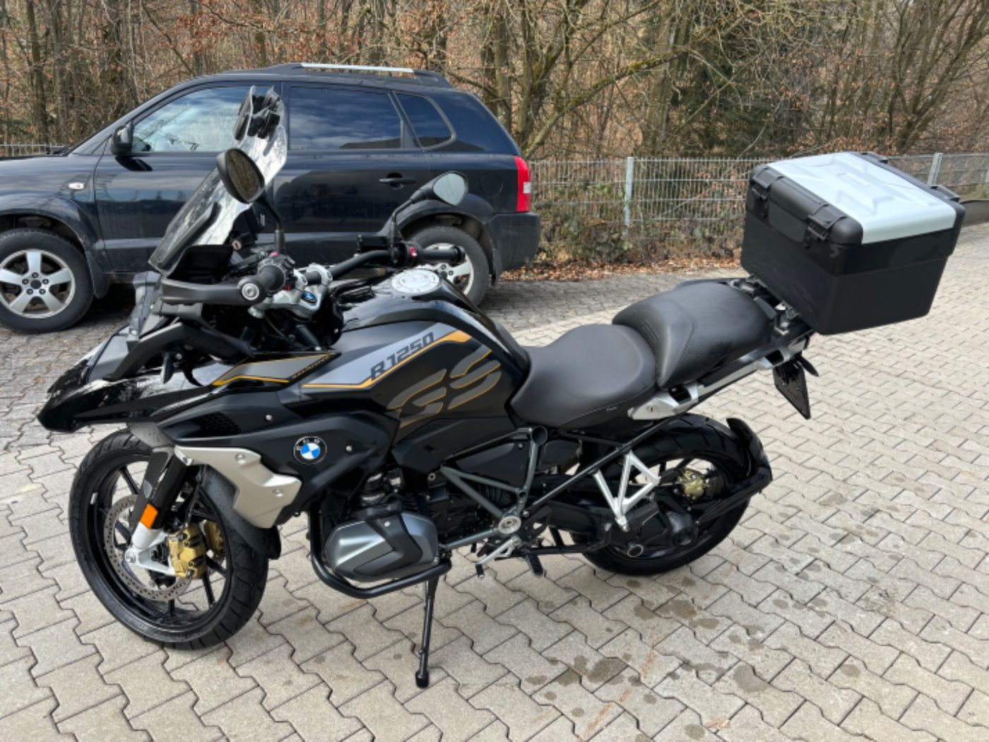 Fahrzeugabbildung BMW R 1250 GS Exclusive 4 Pakete Topcase