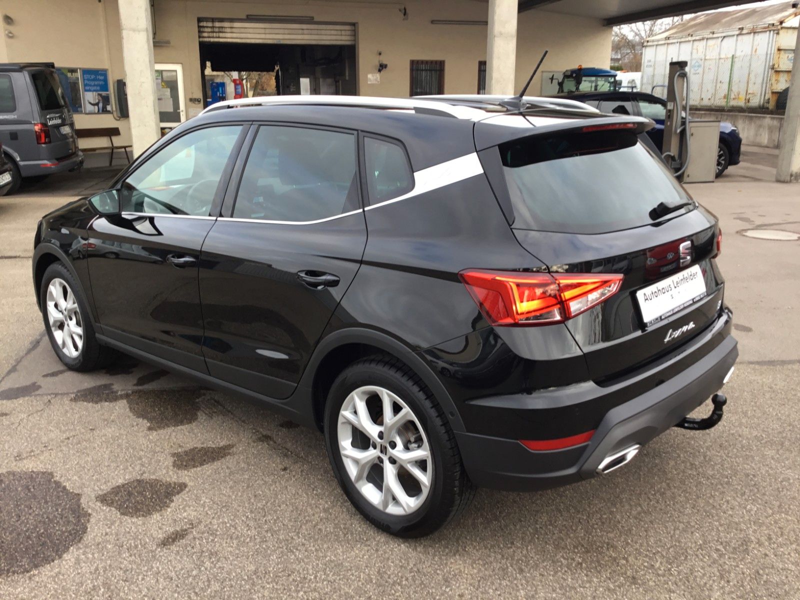 Fahrzeugabbildung SEAT Arona FR 1.5 TSI DSG+AHK+ACC+17"+Navi+Kamera