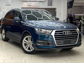 Audi Q7 - 1