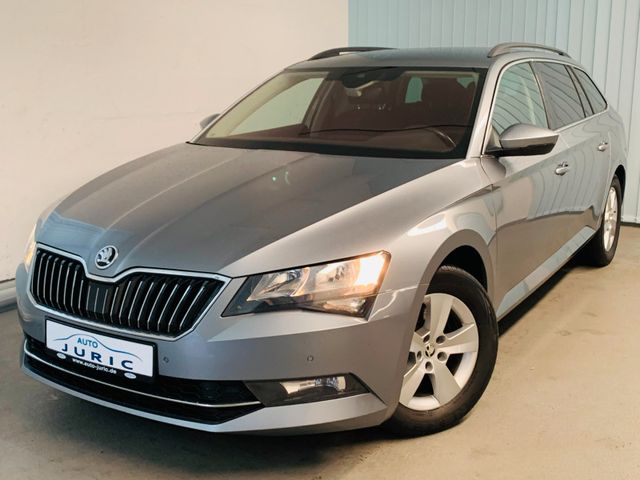 Skoda Superb Combi Ambition 4x4 Aut°AHK°SHZ°NAVI°PDC°