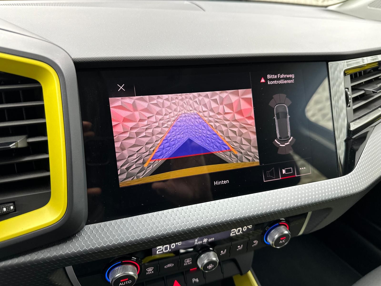 Fahrzeugabbildung Audi A1 30 TFSI S-LINE/EDITION-ONE/PDC/RCAM/VIRTUAL