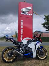 Honda CBR1000RR - SC59 - NEU BEREIFT - GEWÄHRLEISTUNG - Offers
