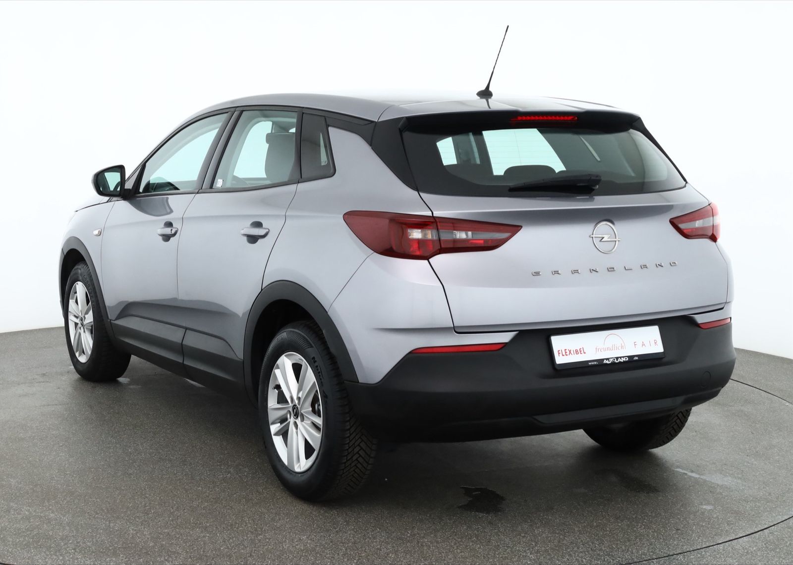 Opel Grandland (X) 1.2 Turbo LED IntelliLink PDC DAB imagem 3