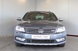Volkswagen Passat Alltrack 2.0 TDI DSG 4M STDHZG+PANO+AHK - mit Diesel-Antrieb: Grau, Sportfahrwerk, Kombi
