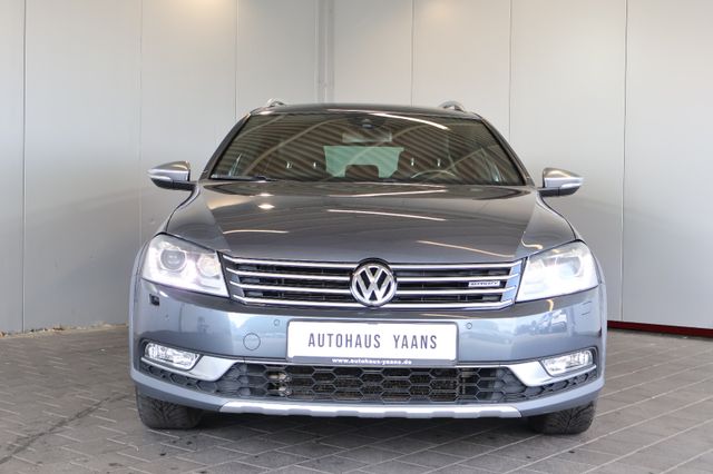 Volkswagen Passat Alltrack 2.0 TDI DSG 4M STDHZG+PANO+AHK