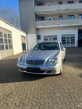 Mercedes-Benz E 240 4MATIC CLASSIC Classic - Mercedes-Benz E 240 in Duisburg
