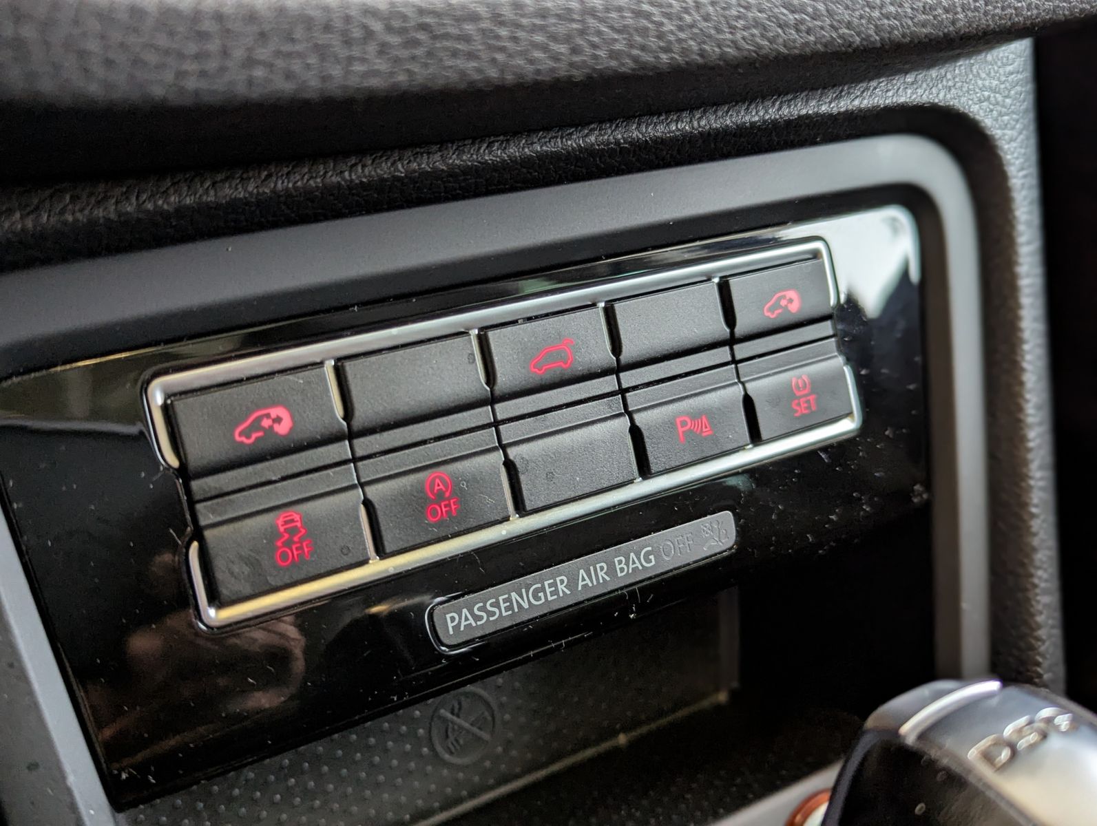 Fahrzeugabbildung Volkswagen Sharan 2.0 TDI DSG Join Pano StHz. 7-Sitze AHK