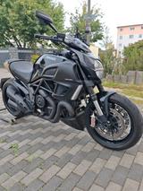Ducati Diavel 1200 in Top Zustand  - Offers