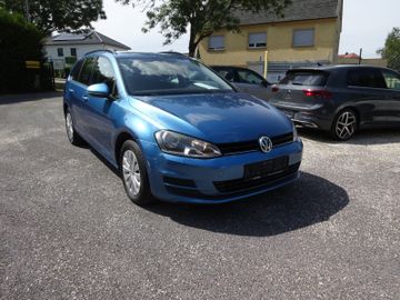 Volkswagen Golf - 1