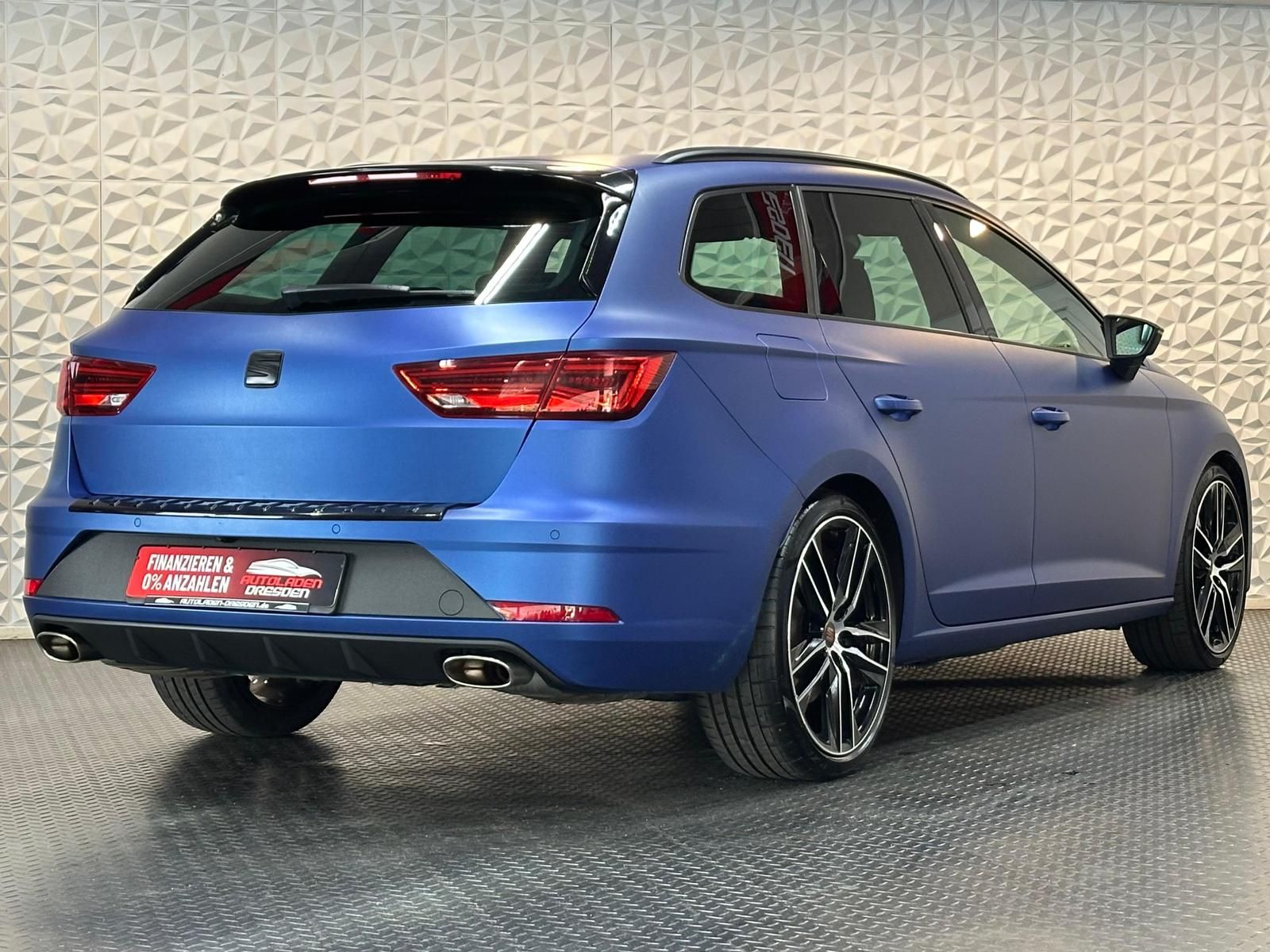 SEAT Leon ST 2.0TSI CUPRA 300 4DRIVE - Image 8