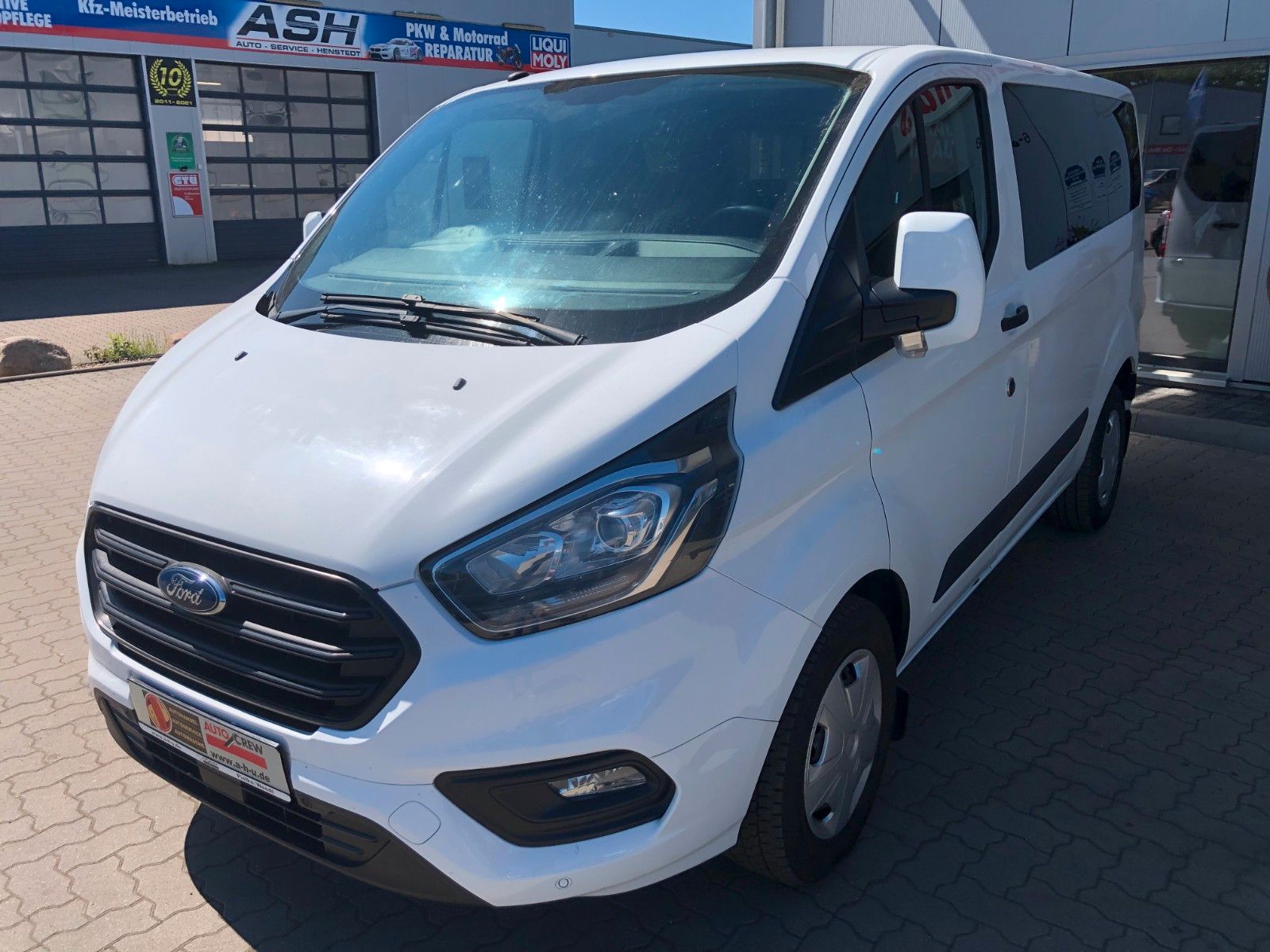 Fahrzeugabbildung Ford Transit/Tourneo Custom Kombi 320L1 Trend 9Sitzer